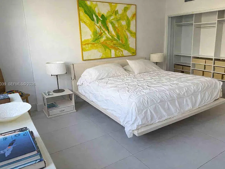 9225 Collins Ave #505 — Photo 18