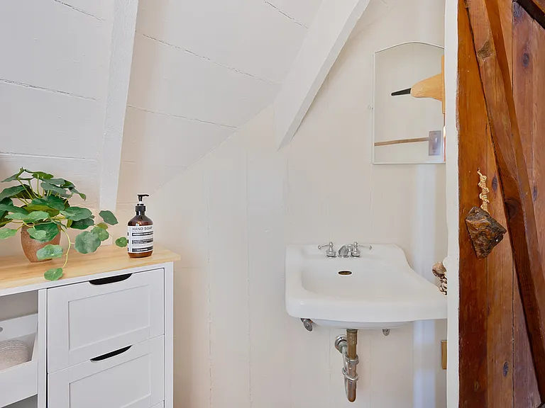 775 Lester Ln — Photo 33