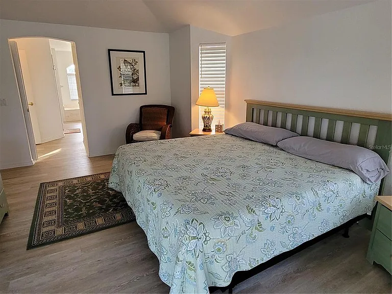 72 Long Meadow Ct — Photo 12