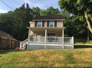 19 Old Vienna Rd, Hackettstown, NJ 07840