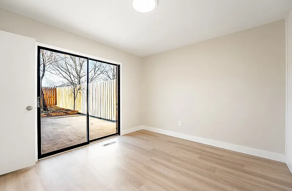 3 bed, 1400 sqft, $1,649 — Photo 4