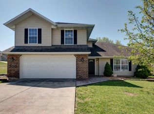 702 W Ridgecrest St, Ozark, MO 65721