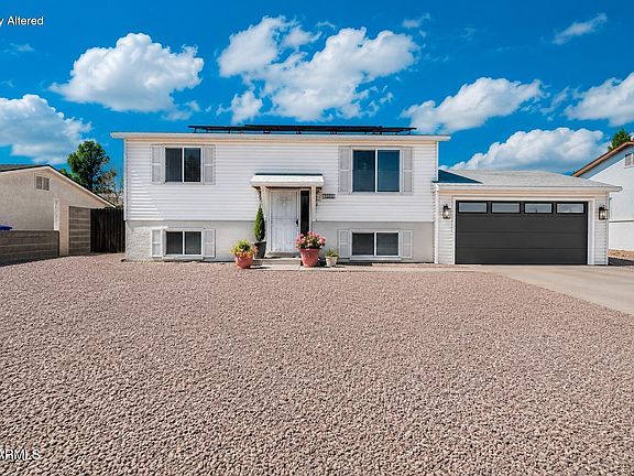 3rd image of 3808 W BLOOMFIELD Road