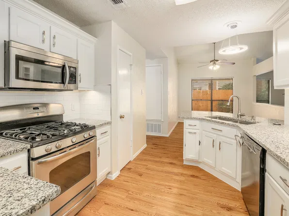 909 Wessex Way, Austin, TX 78748