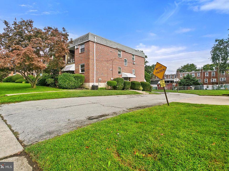 1st image of 466 Rively Ave