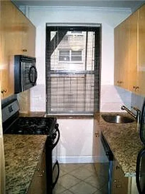 Rented by Domus Realty | media 19