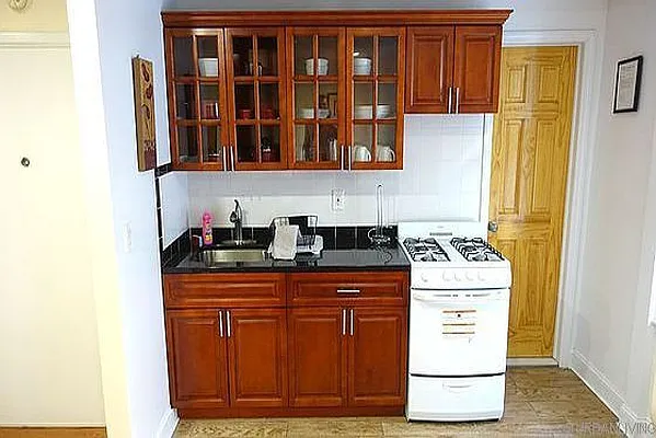 Rented by Urban Living | media 9