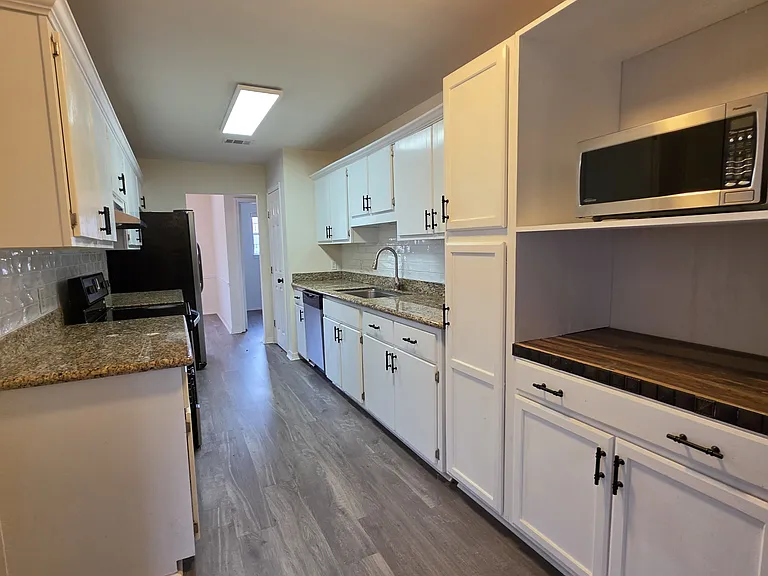 404 Riverchase Blvd — Photo 5