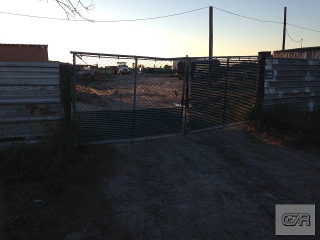 2nd image of 421 61st St