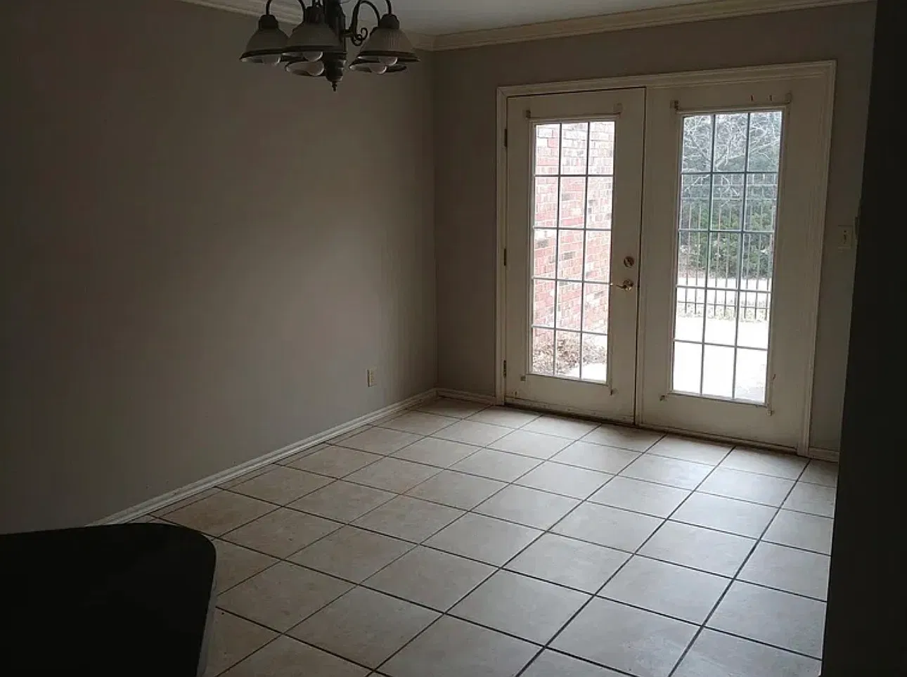 3 bed, 1400 sqft, $1,500 — Photo 3