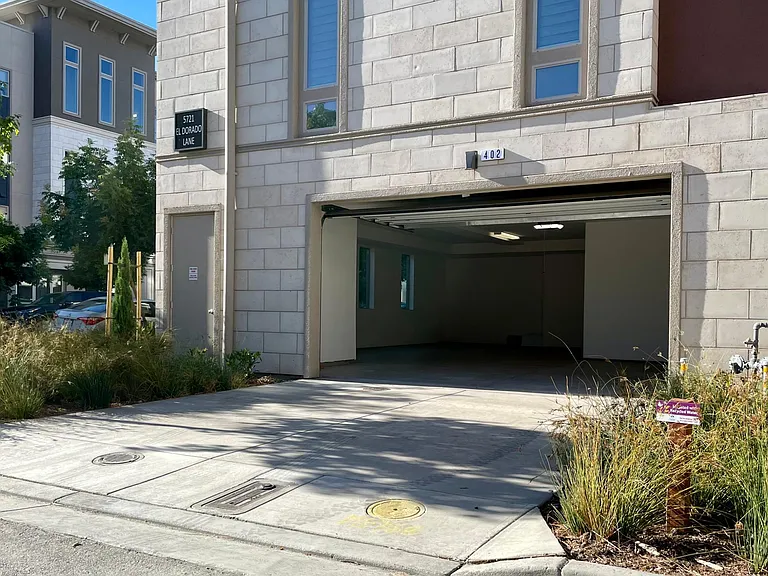 Private Driveway