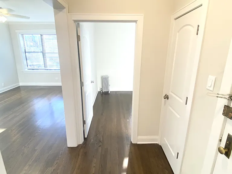 7239 N Sheridan Rd #2 — Photo 8