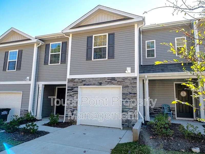 2931 Penninger Cir