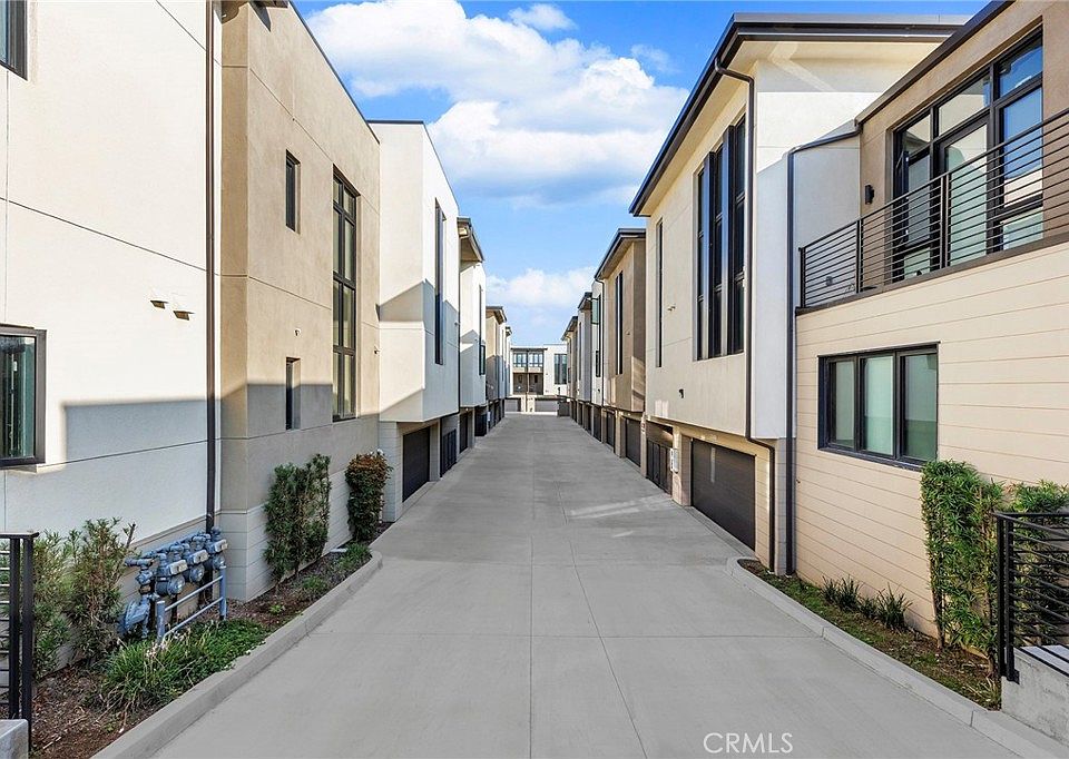 1st image of 507 N Santa Anita Ave APT B