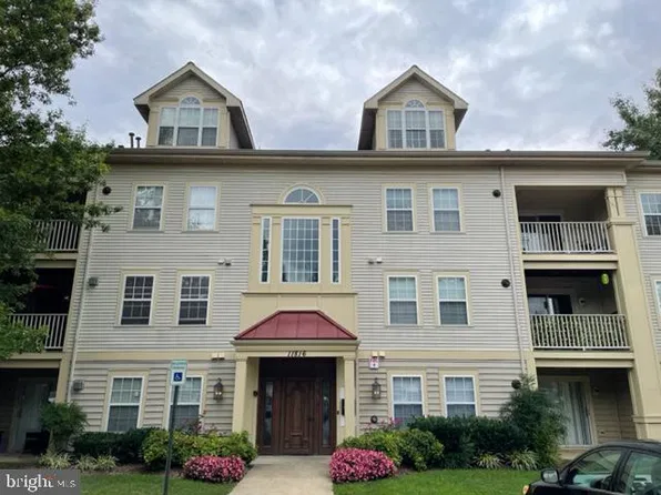 11816 Eton Manor Dr APT 102, Germantown, MD 20876
