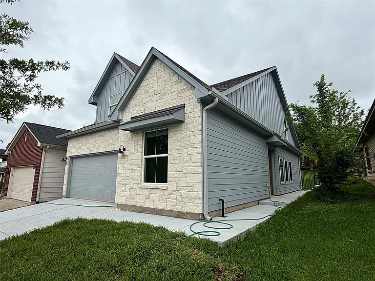 110 Cove — Photo 2