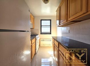 196-24 69th Ave #2, Fresh Meadows, NY 11365