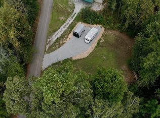 60 Whippoorwill Ln, Decaturville, TN 38329