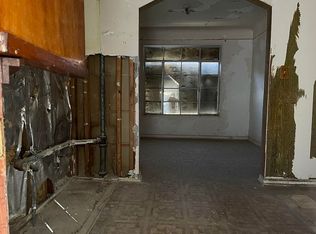 9279 Auburn St, Detroit, MI 48228