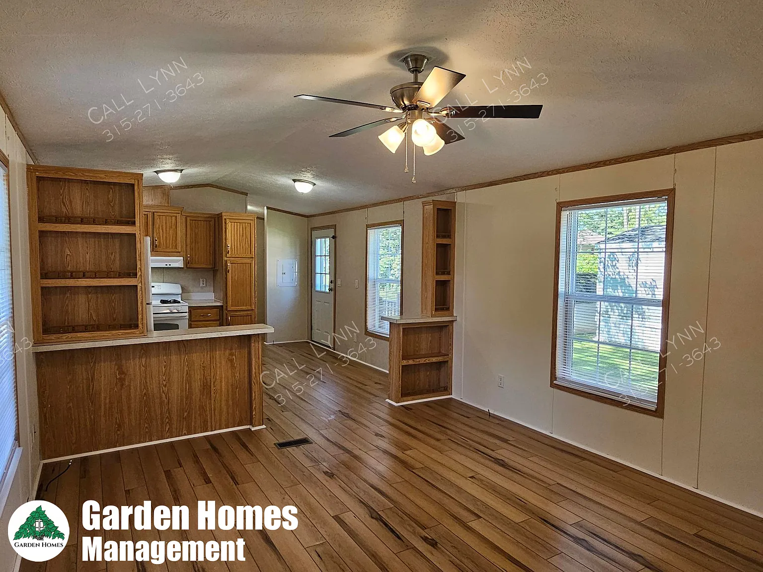 3 bed, 1.5 bath, 924 sqft, $1,440 — Photo 3