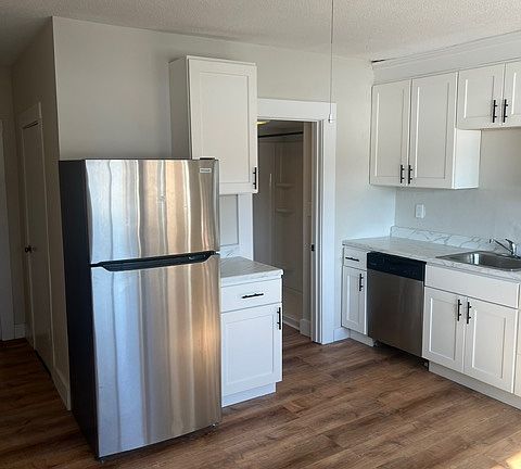 2nd image of 146 River St #1