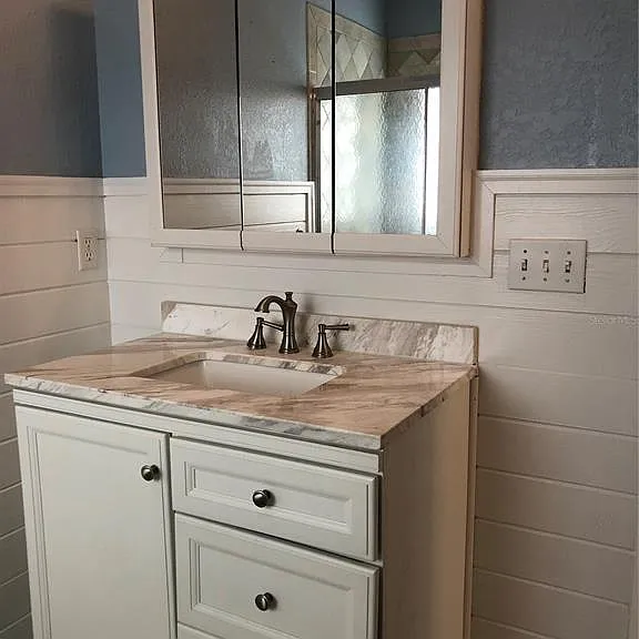 1209 E Comanche Ave — Photo 16