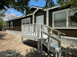 131 Donna Dr, Kerrville, TX 78028