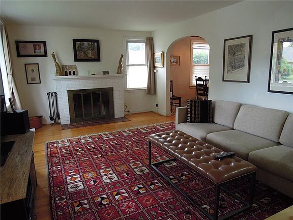 4th image of 135 Elmcroft Rd