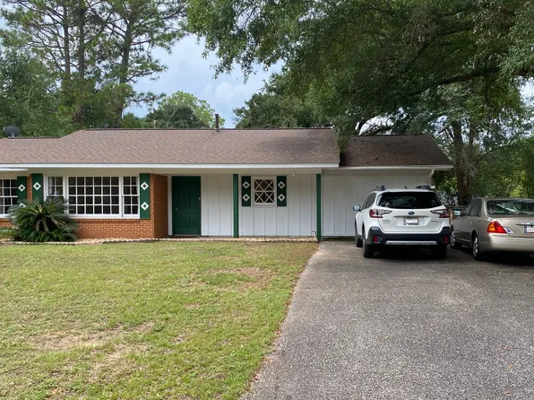 1123 Baylor Dr, Mobile, AL 36618