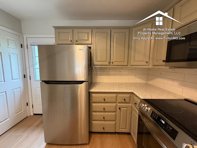 1011 Greystone Ct — Photo 11