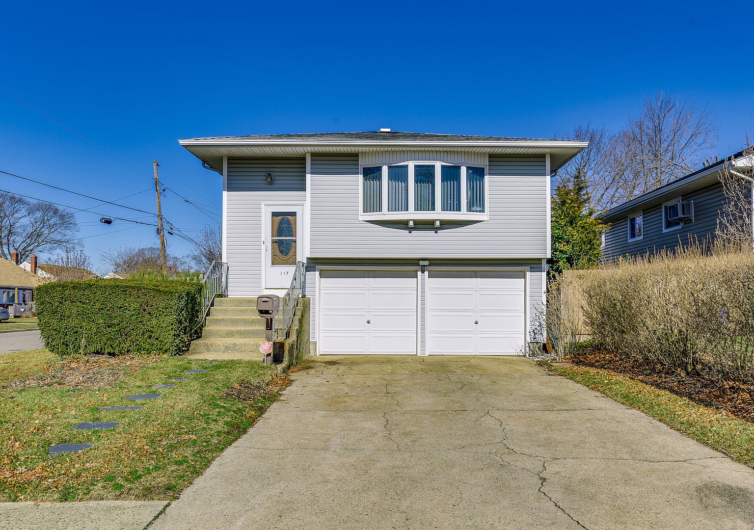 217 Grand Blvd, Deer Park, NY 11729 Zillow