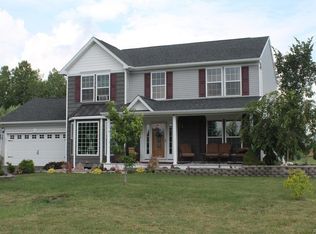 6298 Rebecca Rd, Lockport, NY 14094