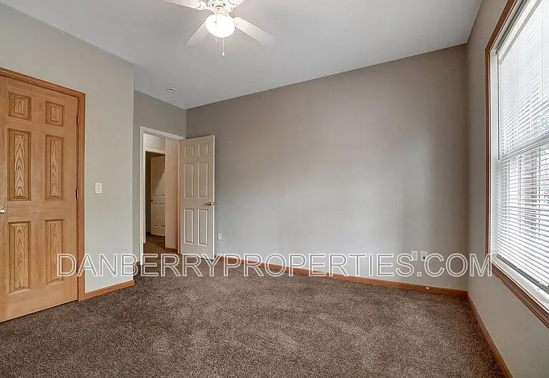 1127 N Byrne Rd #1 — Photo 12