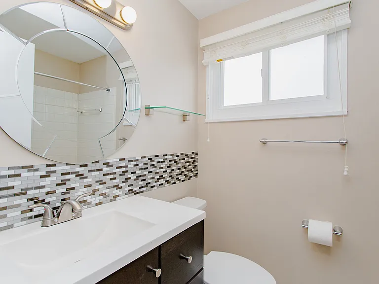 4852 Carol St — Photo 21
