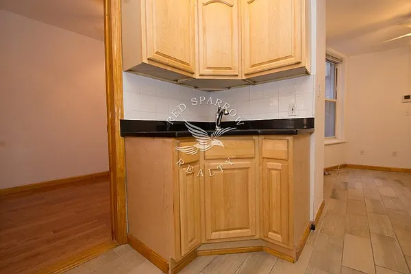 Rented by Red Sparrow Realty Group | media 34