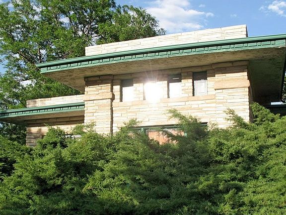 Architect Glen Huntington