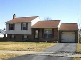 104 Pond Meadow Ct, Harrisburg, PA 17110