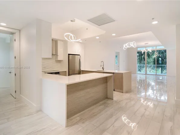 14951 Royal Oaks Ln APT 107, North Miami, FL 33181