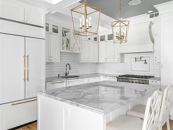 4th image of 60 Pineapple St APT 4D