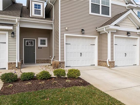 2nd image of 4620 Longleaf Pl