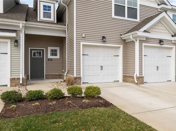4620 Longleaf Pl #19, Chesapeake, VA 23321