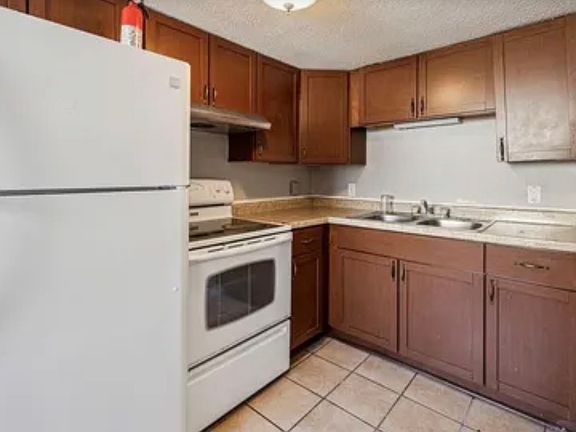 2nd image of 3114 23rd Ave S APT 1