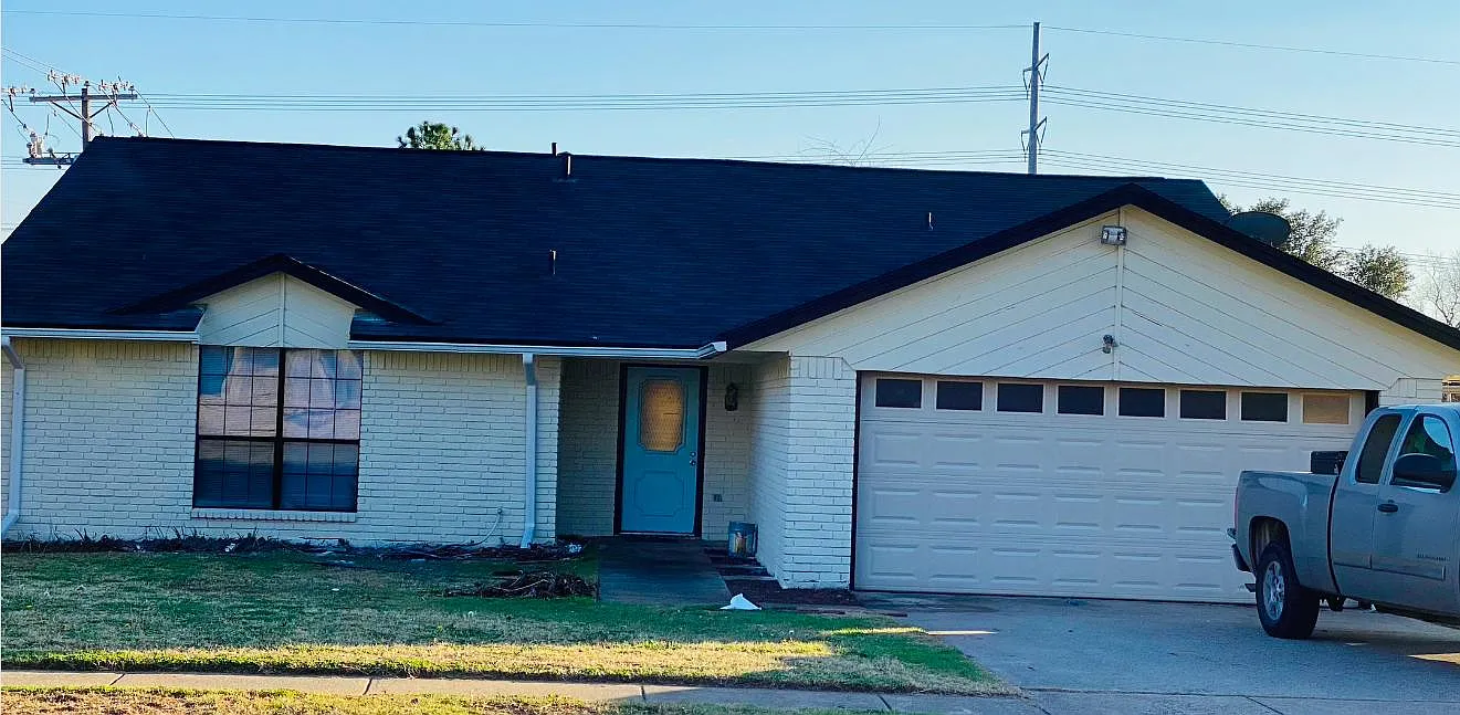 512 Tarragon Lane — Photo 1