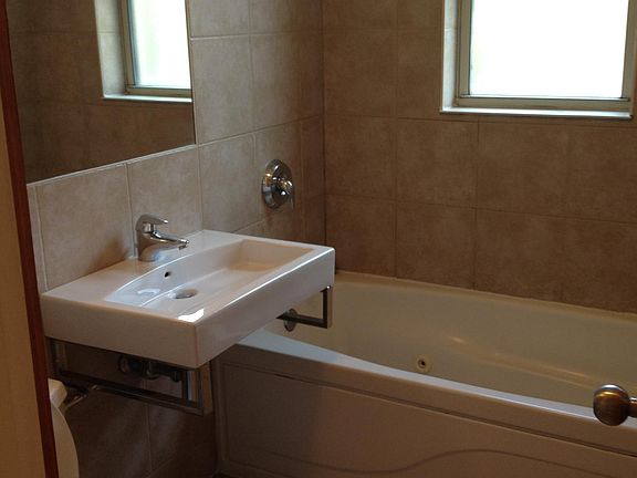 4th image of 5400 S Harper Ave Unit 202