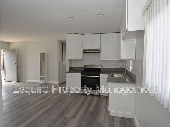 5th image of 128 E B St Unit 2