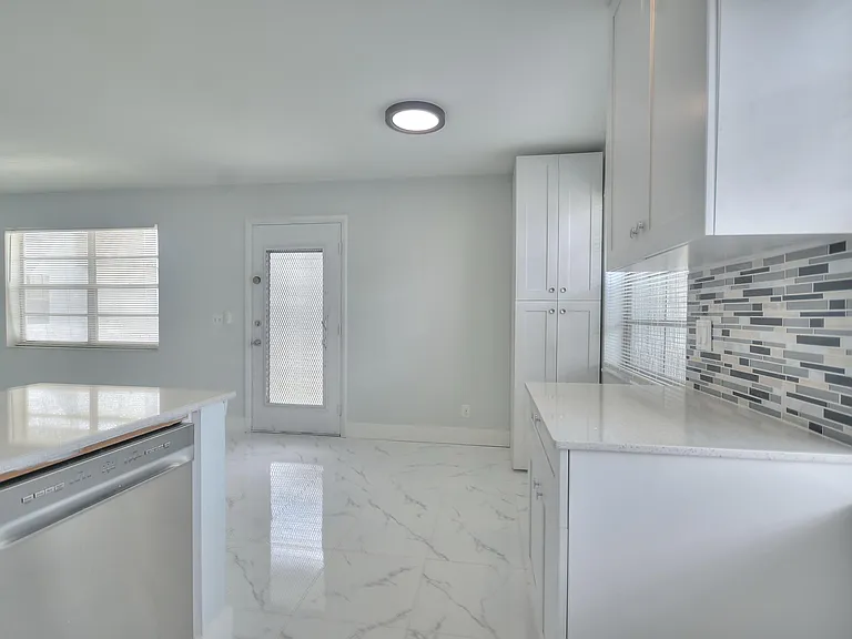 137 Normandy Ln #137-C — Photo 11