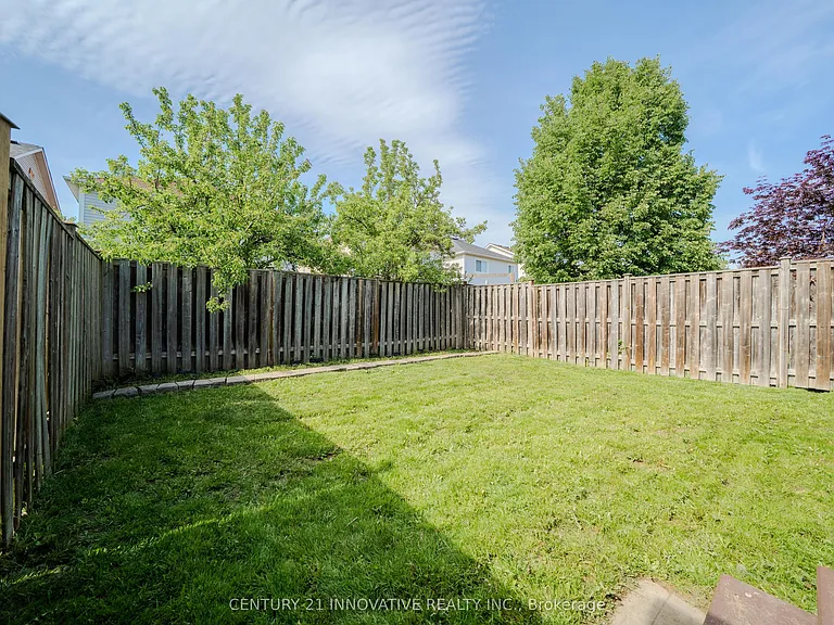 28 Samandria Ave #UPPER — Photo 44