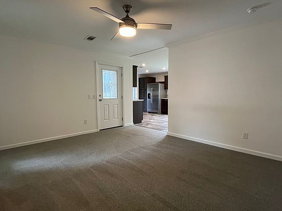4th image of 10 Anita Ct #387