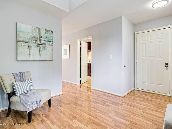 4th image of 330 Cordova St Unit 385