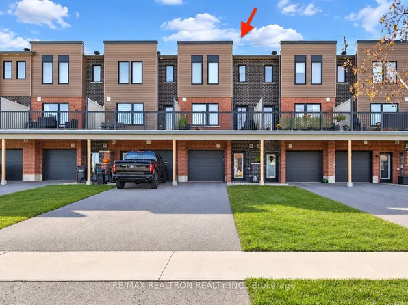 7 Fairlane Ave, Barrie, ON L9J 0N1